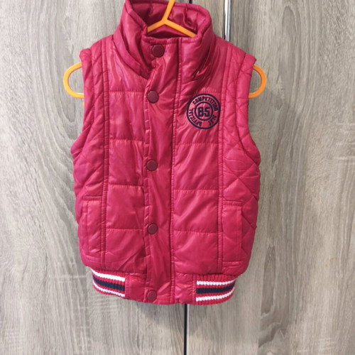 Urchin sleeveless jacket like new with buttons and zipper