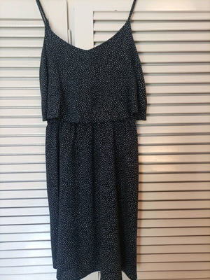 H&M summer dress used size M with adjustable straps