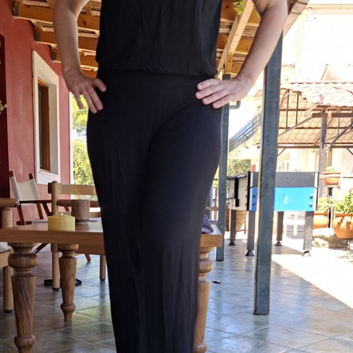 Women's jumpsuit used, size L, black with stones and zipper