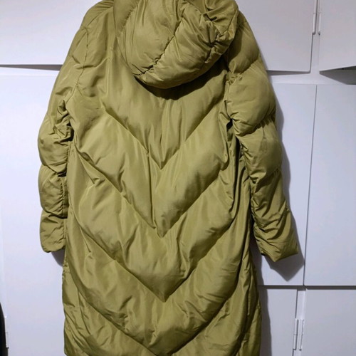 Puffer jacket like new, thick fabric green, size M