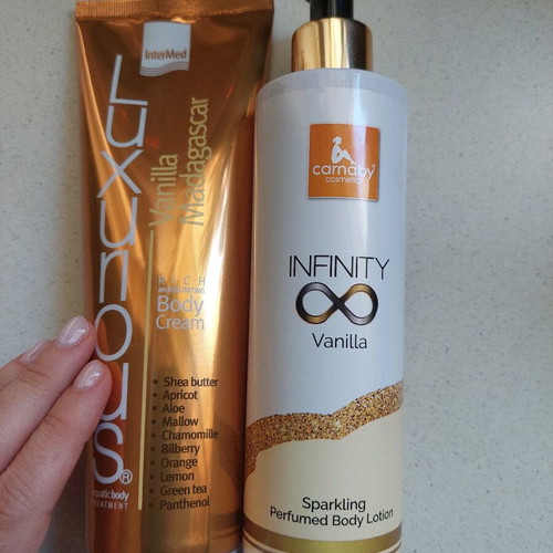 Body cream sealed and sparkling body lotion like new
