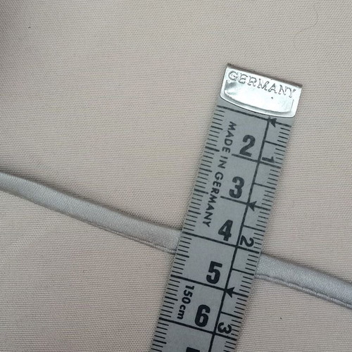 Ribbons, braids and cords like new, total 32.20 meters