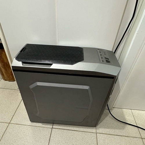 Raidmax Narwhal 920WB computer case like new, Full Tower