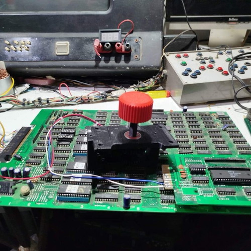 Gigas by SEGA with paddle used