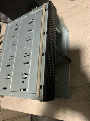 LSI MegaRAID SAS 9361-8i 8-Port 12Gb/s PCIe x8 RAID Controller like new with disk bay