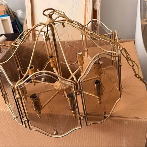 Bronze ceiling light with 8 bulbs like new, hand-engraved glass