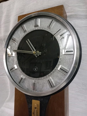 Clock barometer thermometer functional in good condition