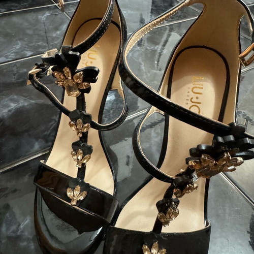 Liu Jo sandals like new, size 39