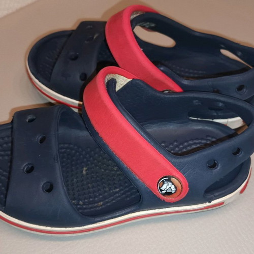 Crocs kids sandals used, size C6 (22-23), blue