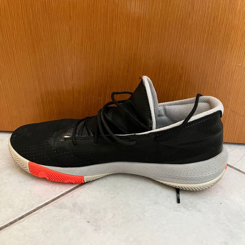 Under Armour Curry SC basketball shoes, black