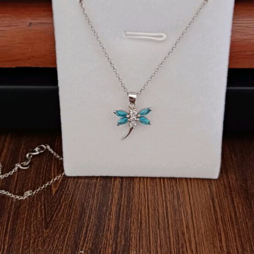 Necklace with butterfly like new with blue details