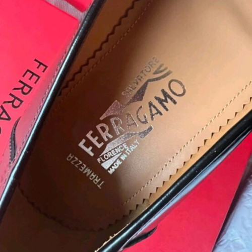 Salvatore Ferragamo Tramezza loafers new, size 43-43.5, black