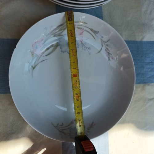 Deep plates set used, 3 gray and 6 white with design, 20cm