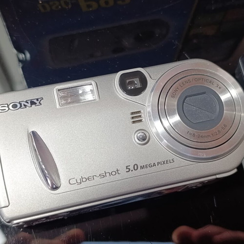 Sony Cyber-shot DSC-P92 digital camera used, 5.0 MP, 3x optical zoom