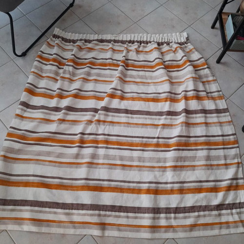 Curtains for window set of 2 like new, thin chenille fabric