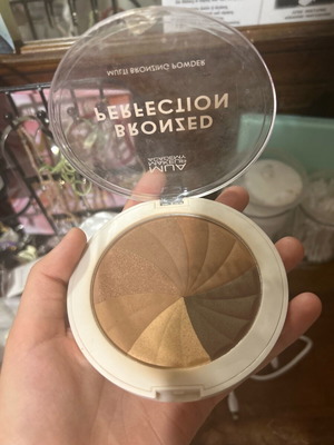 Mua bronzer lightly used