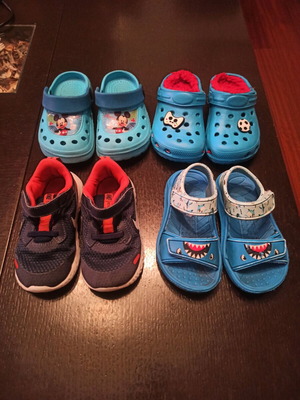 Σετ παπούτσια πέδιλα σαμπό μεταχειρισμένα για αγόρια νούμερα 25/26/27