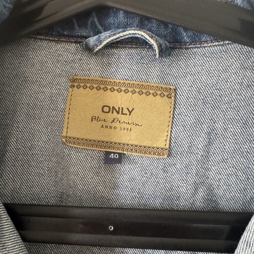 Denim jacket Only size 40 oversized blue wash with distressed details like new