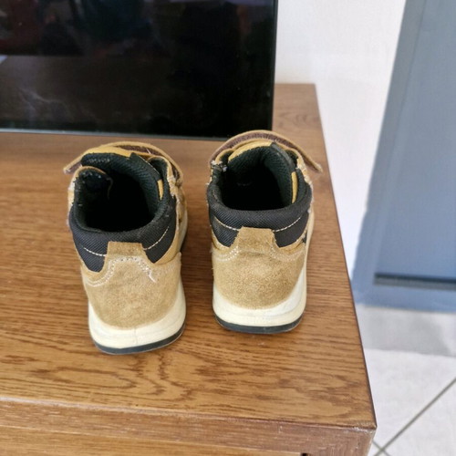 Primigi children's boots size 24 beige like new