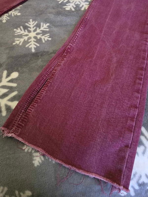 Bershka Bordeaux jeans size M 38 10 like new with straight fit