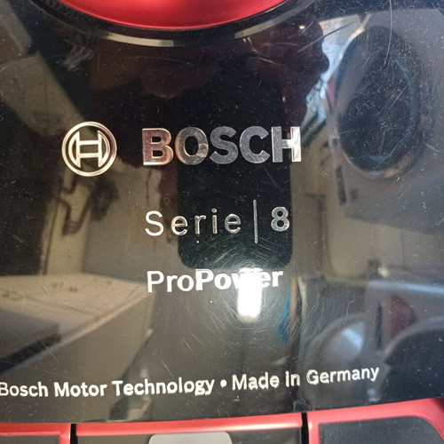 Bosch vacuum cleaner like new with bag