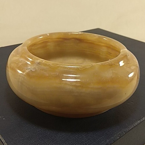 Onyx ashtray like new