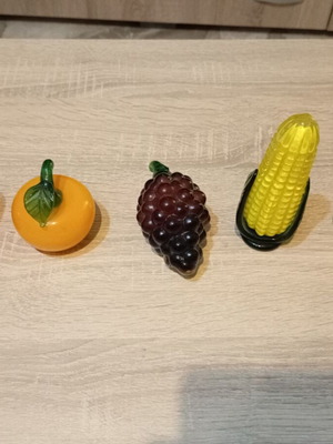 Glass decorative kitchen fruits like new