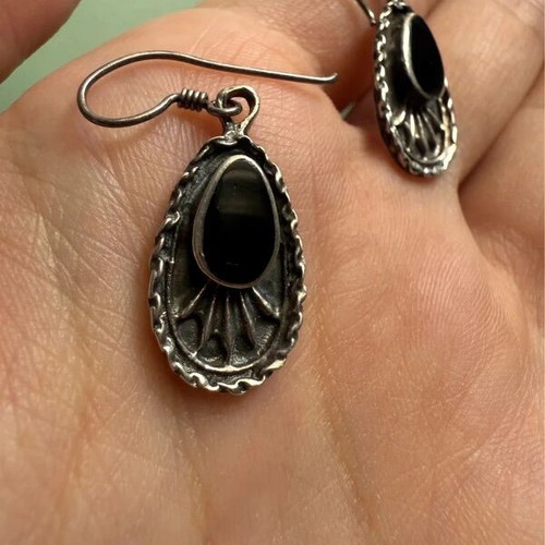Vintage earrings silver 925 and onyx used
