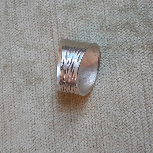 Elephant ring silver plated like new, size 55-56