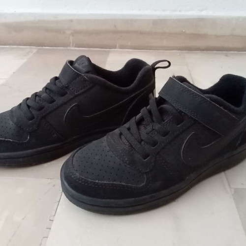 Nike Athletic Shoes size 29.5 like new, black