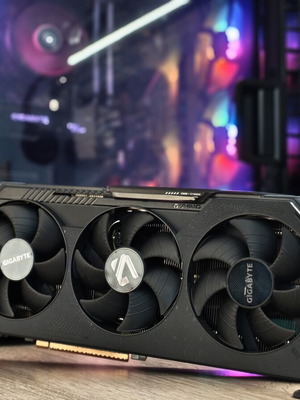 RX 9070 16GB Gigabyte Gaming OC κάρτα γραφικών σαν καινούργιο