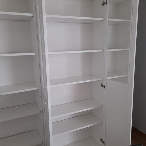 White Ikea bookcase like new, height 2.35m width 2.00m adjustable