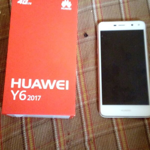 Huawei Y6-2017 (MYA-L11) smartphone used, like new