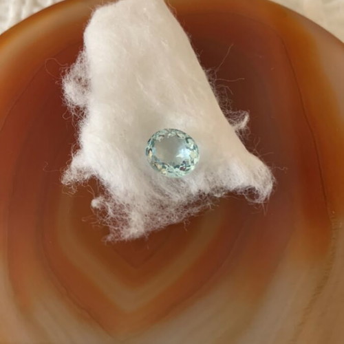 Natural loose precious stone aqua marina 2 cts