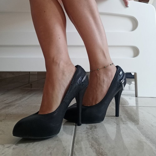 Replay women's black pumps size 36, 10cm heel, like new