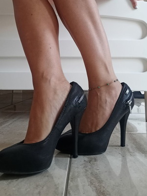 Replay women's black pumps size 36, 10cm heel, like new