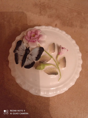 Διακοσμητικό πορσελάνινο Fine Bone China μεταχειρισμένο
