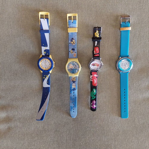 Children's watches like new, pack of 4 multicolored