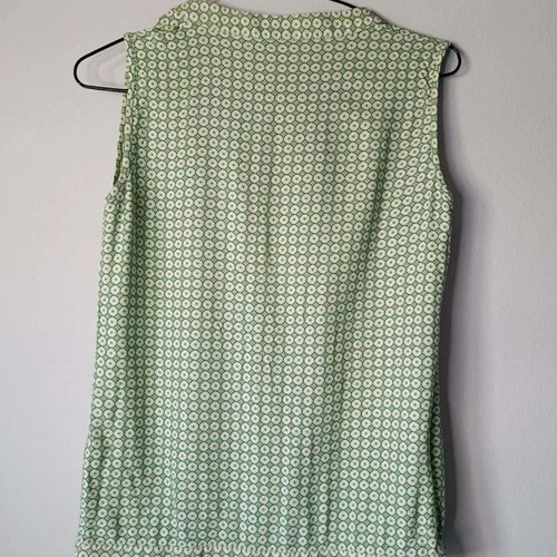 Sleeveless Wrap Top Dika like new, green geometric pattern, size 34
