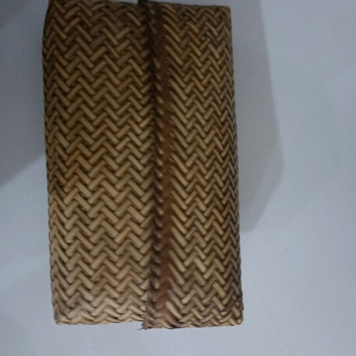 Handmade brown baboo clutch bag new with shell decoration