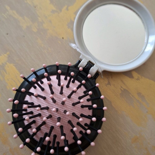 Children's folding brush with mirror new