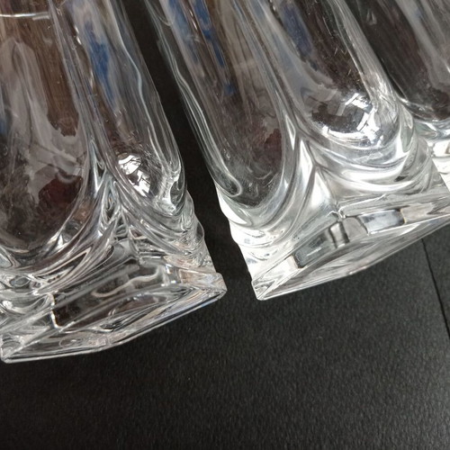 Water glasses used, set of 5 identical + 1 different design