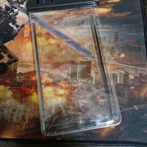 Waterproof phone case like new