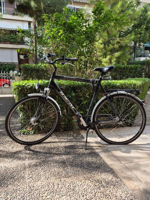 Ideal EZiGO men's city bike 27.5” like new with front suspension
