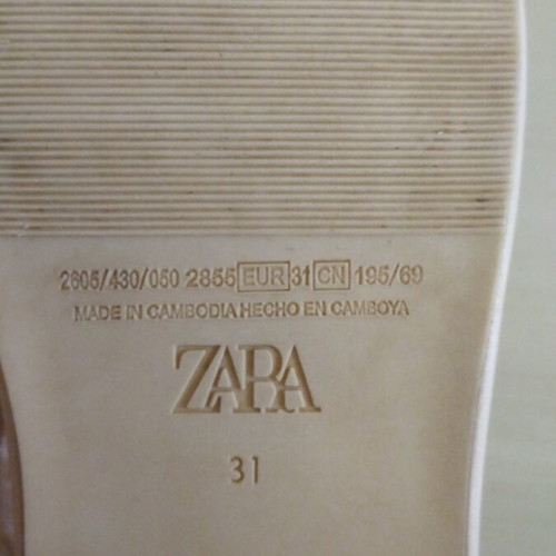 Zara sandals like new, size 31