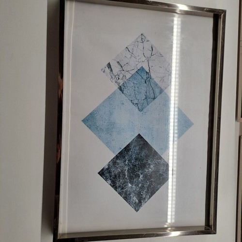 Silver frames set of 3 like new