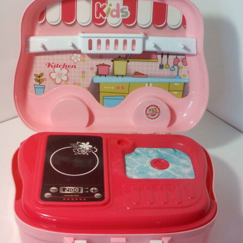 Kids kitchen suitcase with wheels used