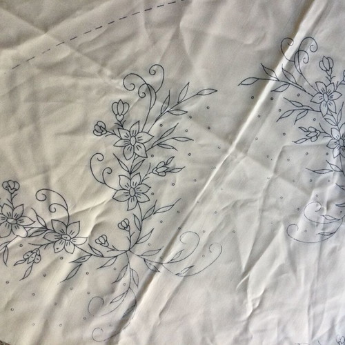 Vintage stamped large embroidery tablecloth like new, 174 x 182 cm