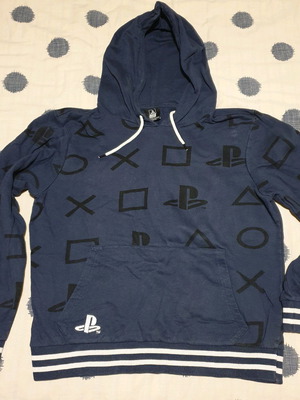 Playstation Difuzed sweatshirt used, size Medium, purple