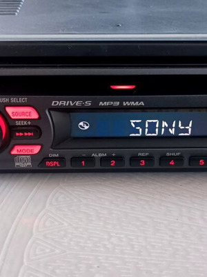 Sony CDX-GT212 Car Radio-CD Player 45Wx4 MP3 AUX